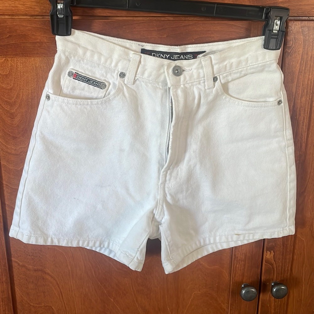 Vintage Dkny White denim shorts size 4